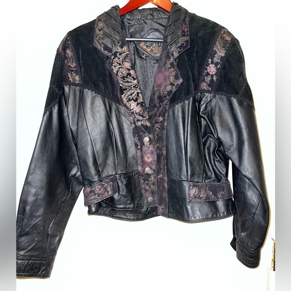 Vintage 80s leather bomber jacket